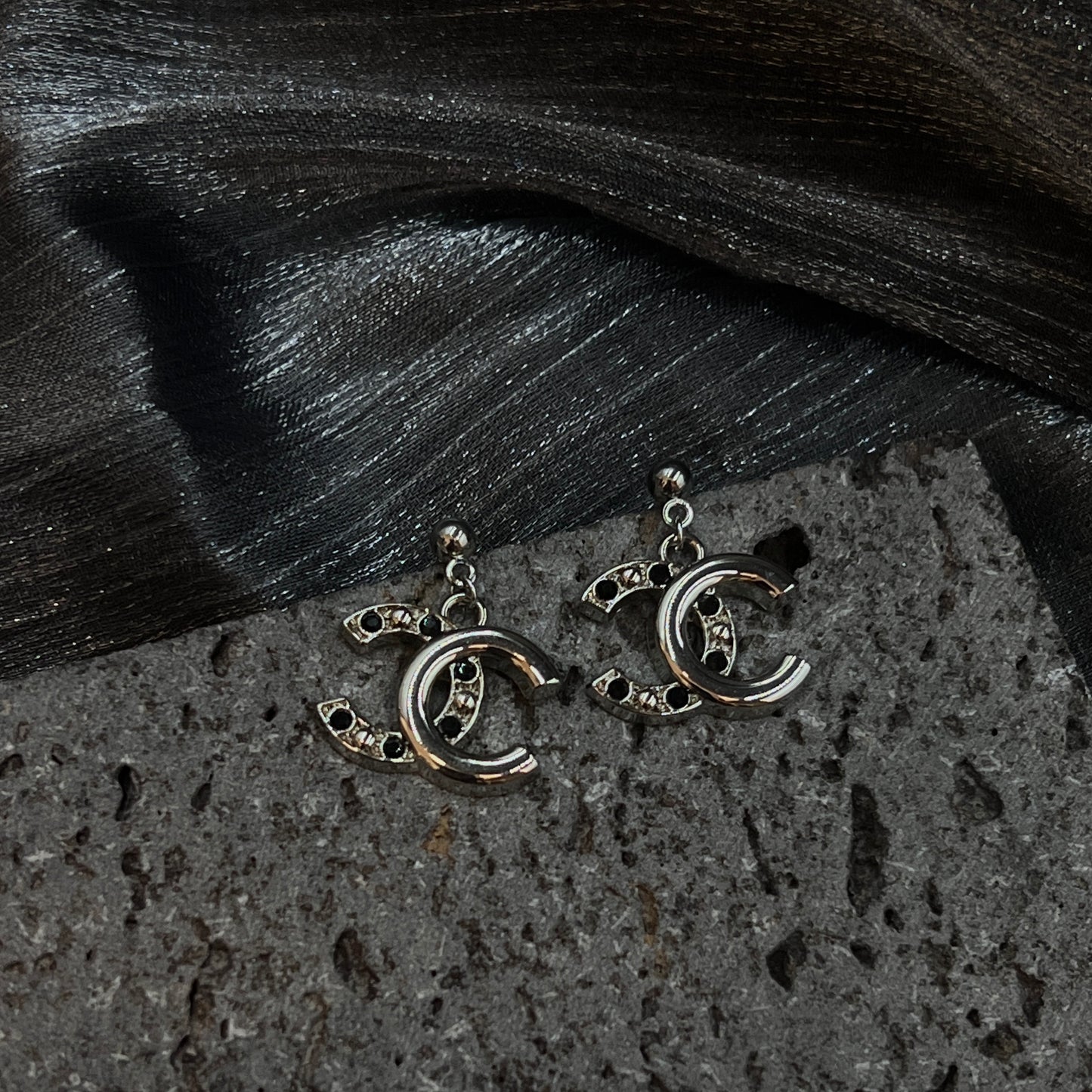Silver CC Pendant with Embedded Black Crystal Earrings