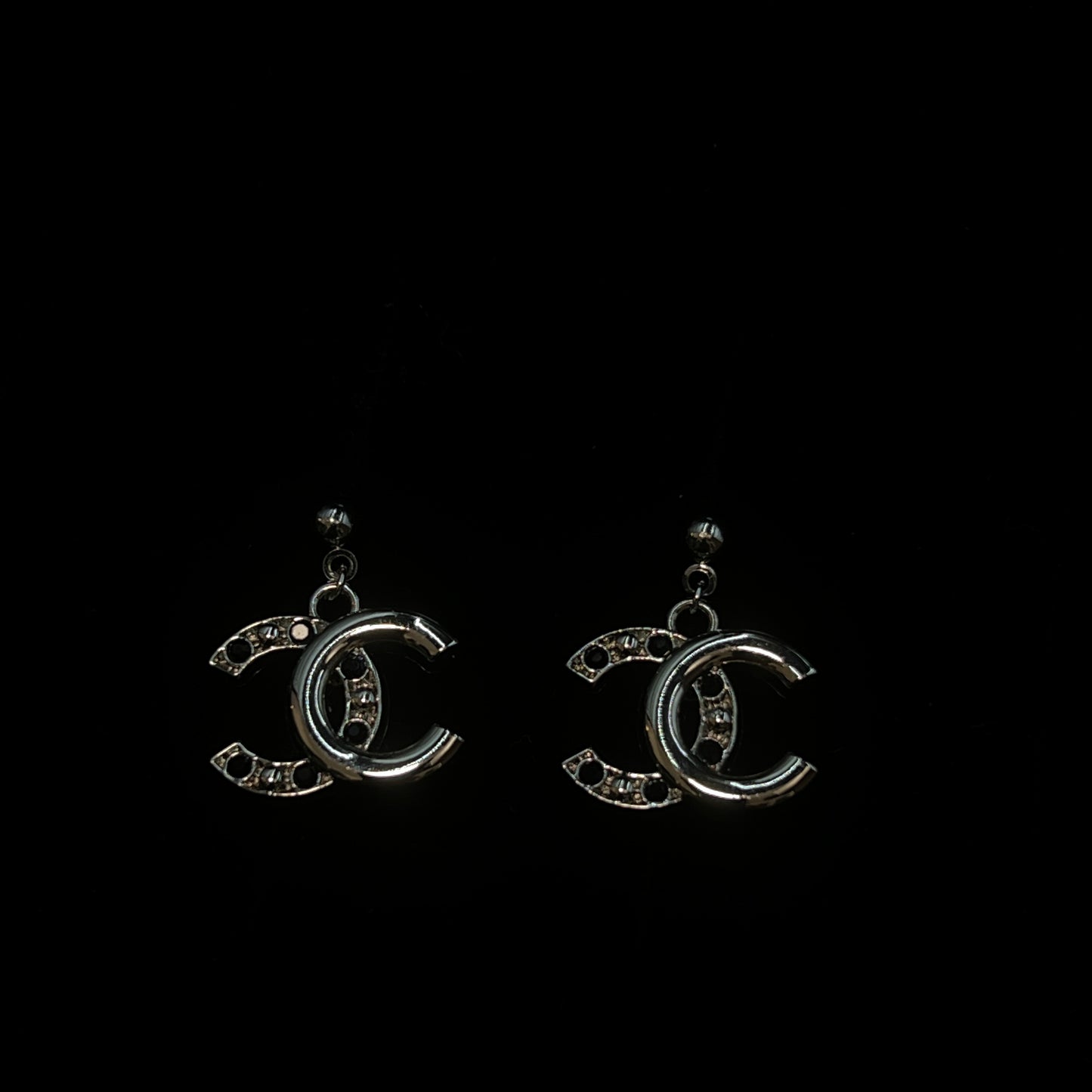 Silver CC Pendant with Embedded Black Crystal Earrings